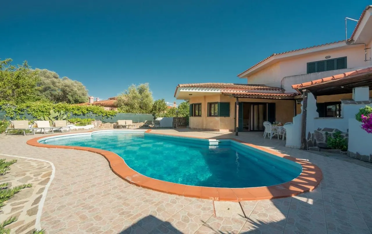 Sardinia Family Villas - Villa Chiara With Private Pool Arzachena 0*,